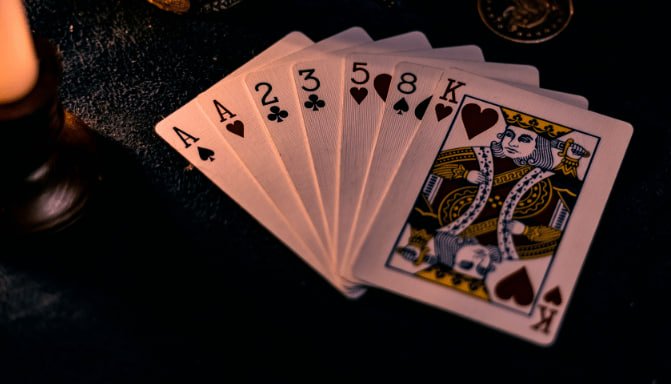 mamajitu login live-dealer studio with professional croupier and multi-camera HD broadcast setup